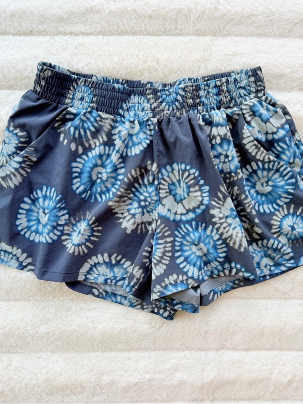 TOAD&CO Blue Tie-Dye Flowy Shorts Size M | Lightweight Summer Beachy - Picture 2 of 8
